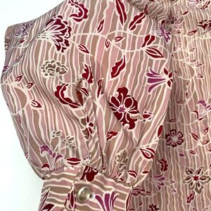Vintage PURE SILK Floral Print all over POET BLOUSE